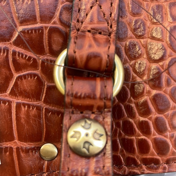 Patricia Nash Leather Croc Embossed Benvenuto Tote British Tan - Picture 4 of 12